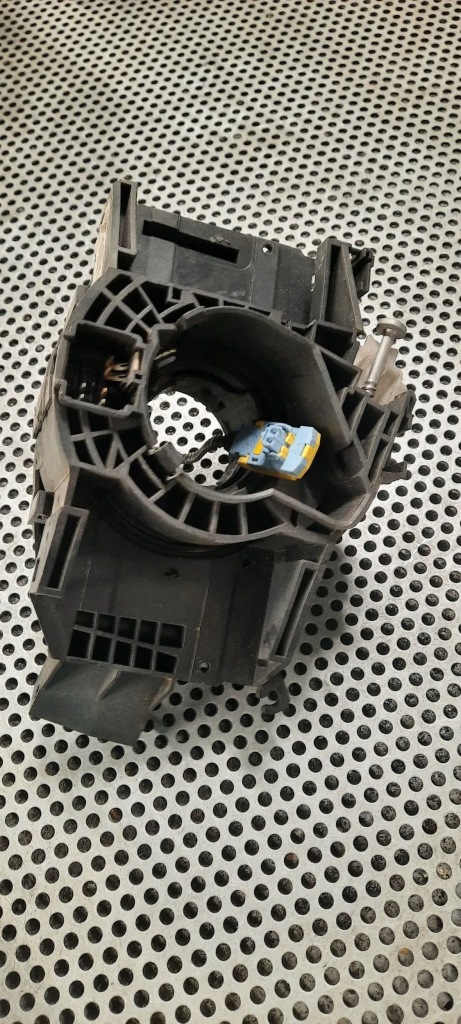 Купити Стрічка кронштейн  8200878698 renault master