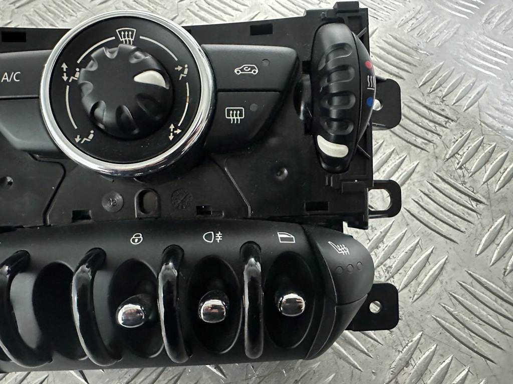 фото №3, Mini r56 панель обдув переключатель 3457355