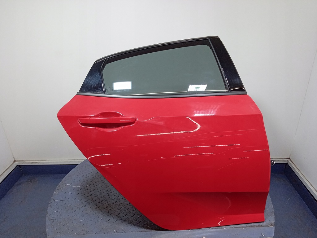 фото №1, Honda civic x hb дверь задняя правое r513