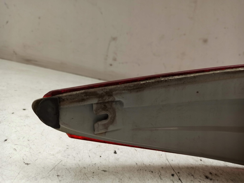 фото №9, Hyundai ix35 lift лампа правая задняя europa 92402-2y5