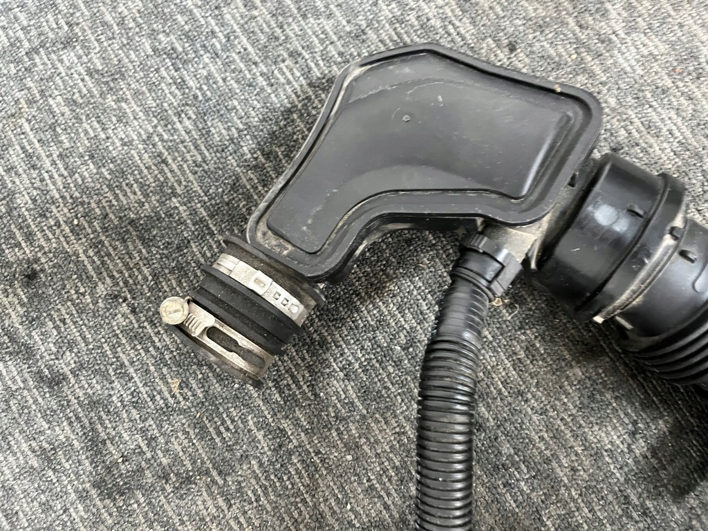 фото №13, Ford transit courier 2021r 1.0 eco шланг труба интеркулер оригинал europ