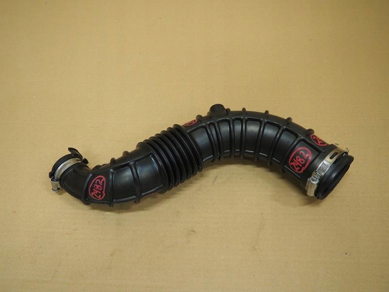 Купити Труба патрубок повітря renault 1.5 dci 8200427788b