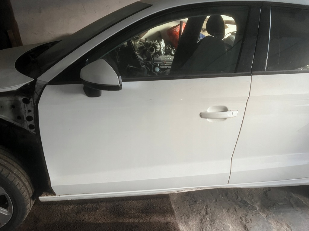 фото №1, Audi a3 s3 rs3 8v 8v5 sedan дверь передние левая левый перед ls9r