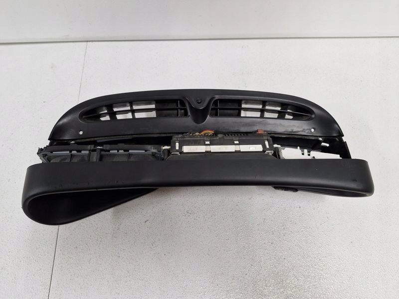 фото №6, Citroen c3 picasso 1.4 b счетчик приборы дисплей экран монитор