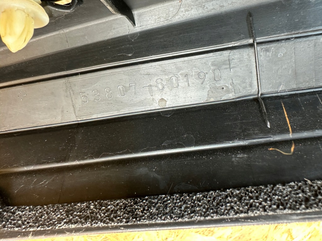 фото №7, Накладка защита лампы поперечина крыла toyota land cruiser 150 53807-60190