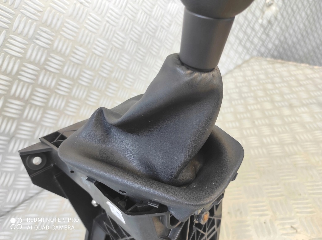 фото №11, Домкрат ручка перемикання передач 9814652680 toyota proace city opel combo e