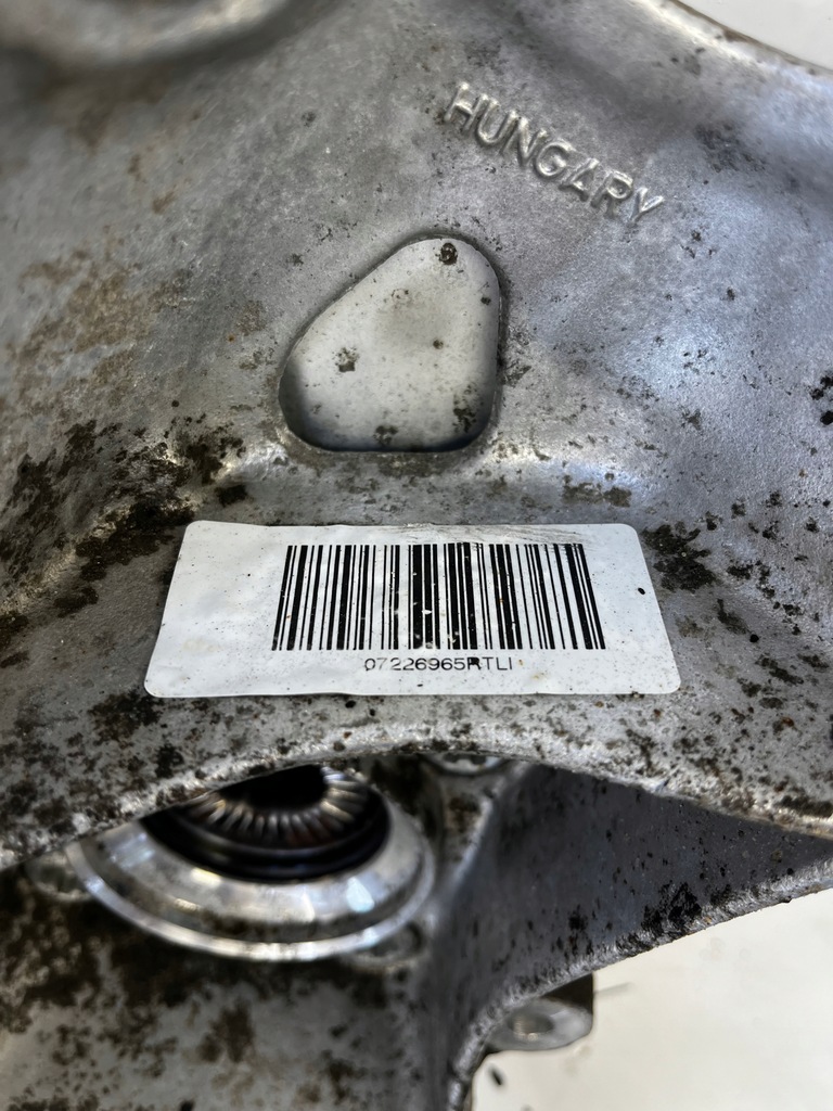 фото №6, Bmw i3 поворотний кулак ступиця лівий задня