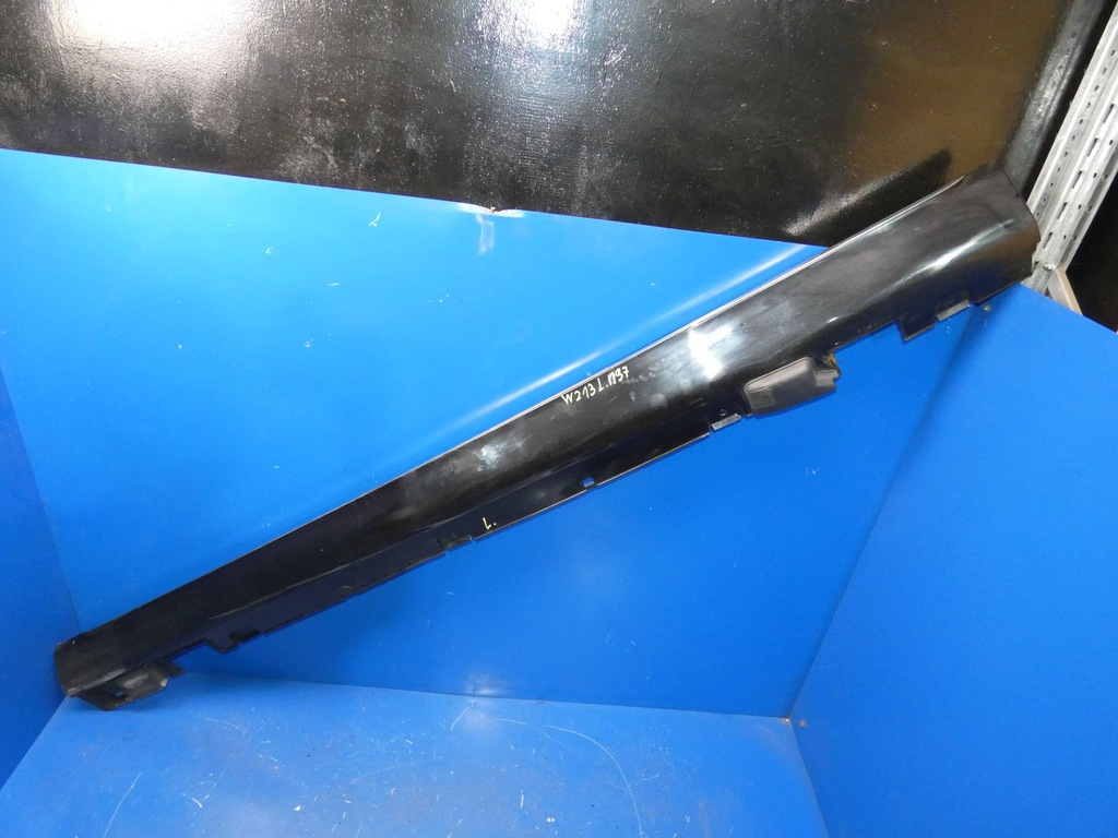 фото №1, Mercedes e klasa w213 sedan молдинг порог накладка порог левая