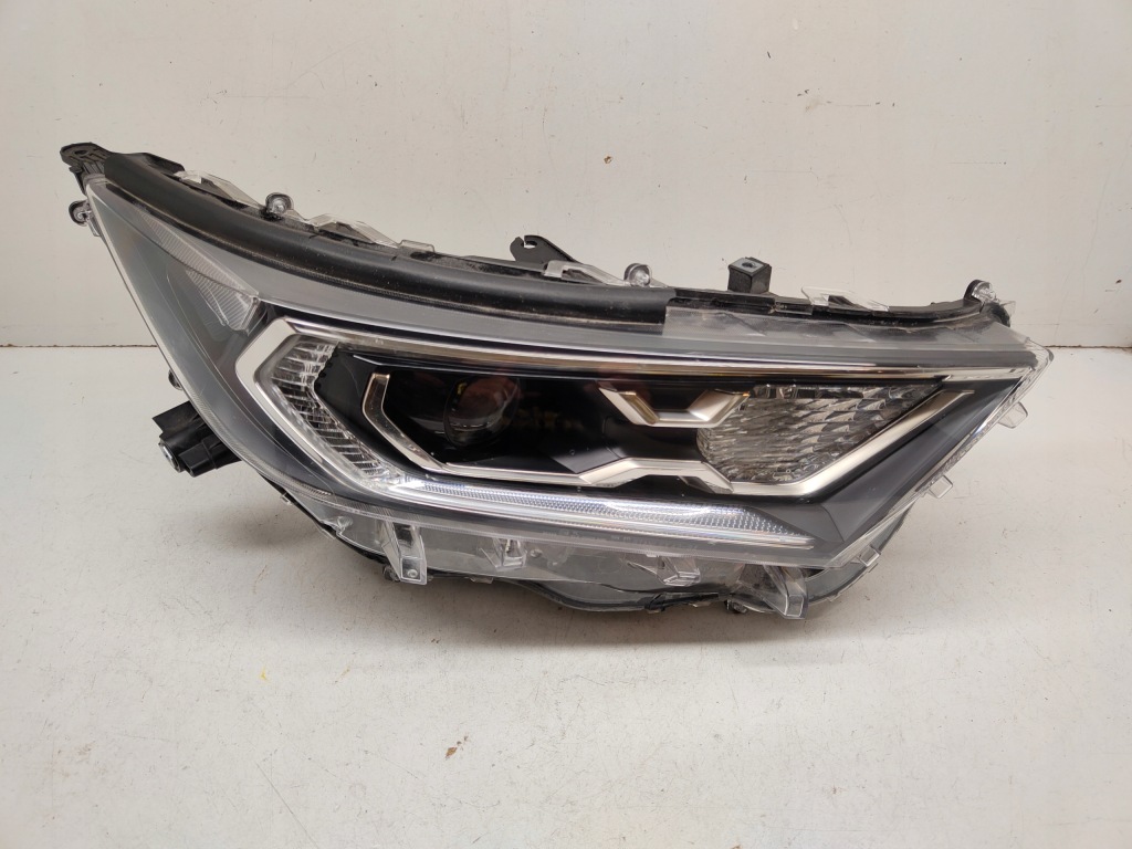 Купить Toyota rav4 2019- фара правый  full led европа