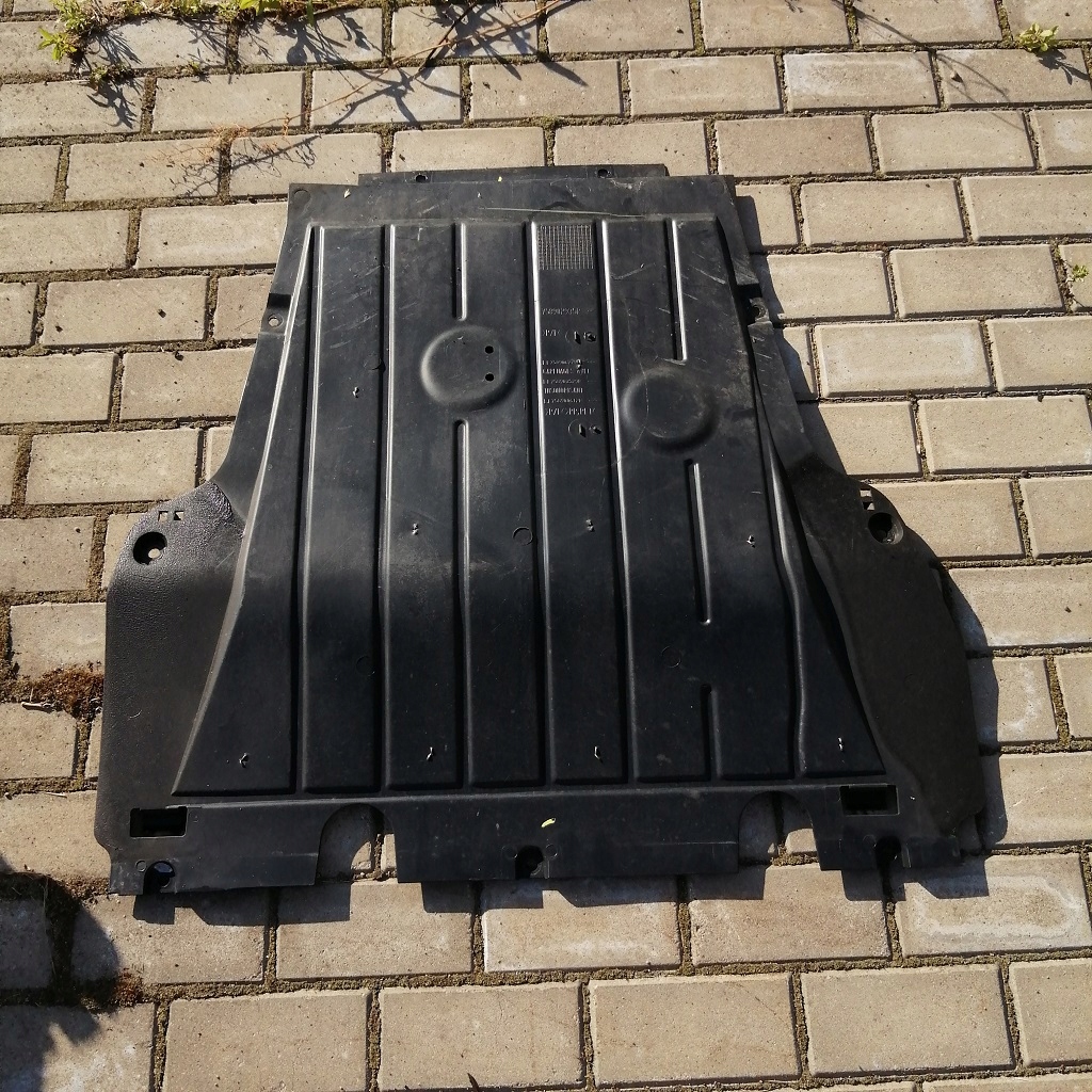 фото №1, Защита плита двигателя renault clio iv captur i идеальное состояние оригинальный номер !! 758908475r