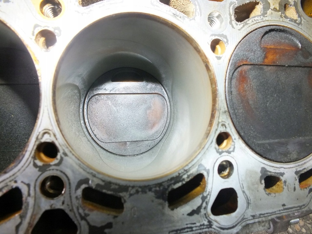 фото №6, Dół двигуна блок kompletny bfm 4.2 audi a8 d3