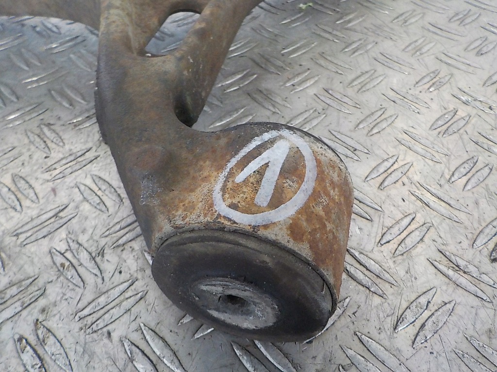 фото №5, Jeep grand cherokee wk2 рычаг левый перед