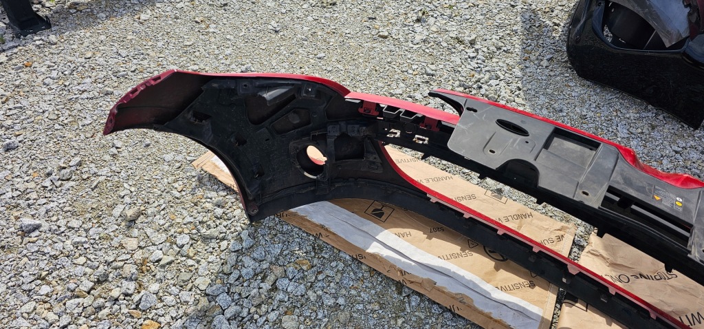 фото №7, Бампер перед renault megane 3 iii 08-12 красный