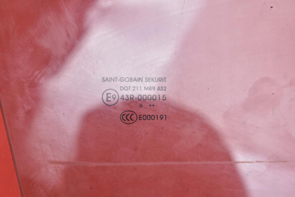 Скло бічна права перед передня citroen c-elysee 2 ii 12-17 Недорого