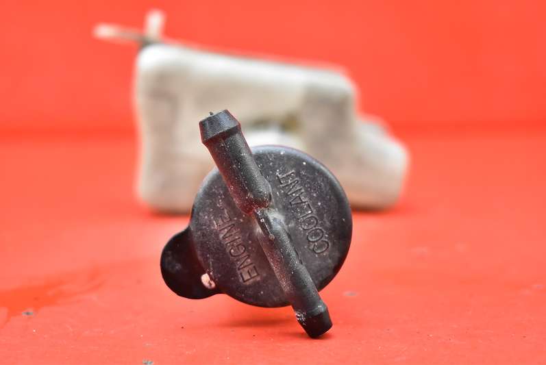 фото №5, Бачок расширительный kia magentis 1 i 2.0 16v 134 km 01-03