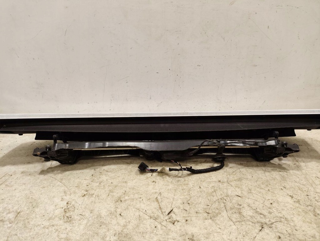 фото №6, Porsche taycan 9j1 2021 спойлеры