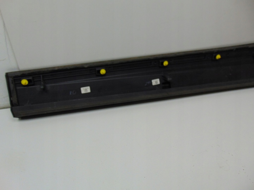 фото №14, Молдинг нижня накладка двері правий перед audi q8 4m8853960