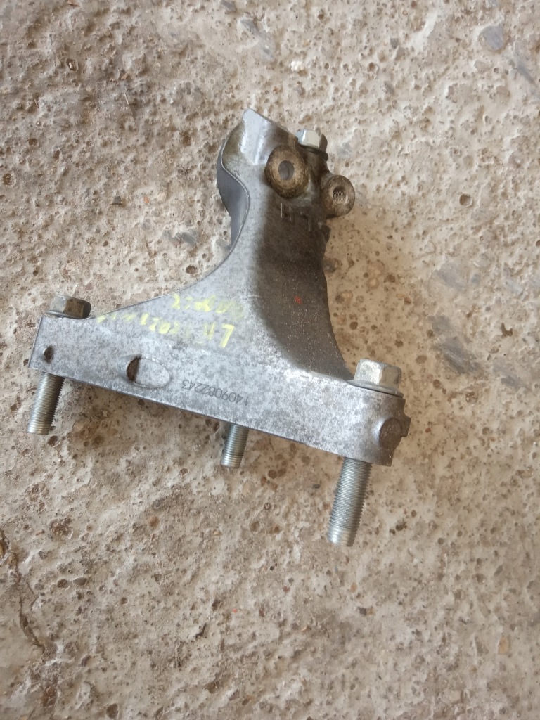 фото №8, Subaru outback 15- кронштейн кронштейн коробки правая левая