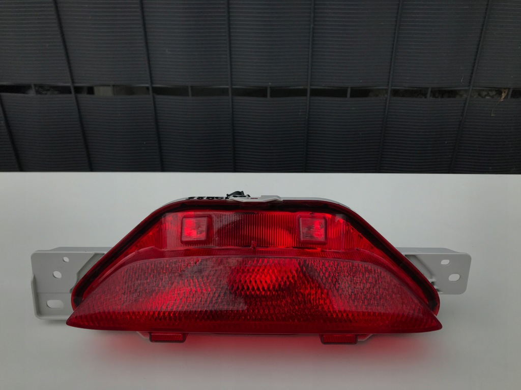 фото №1, Toyota chr ch-r лампа задняя противотуманная 16-18