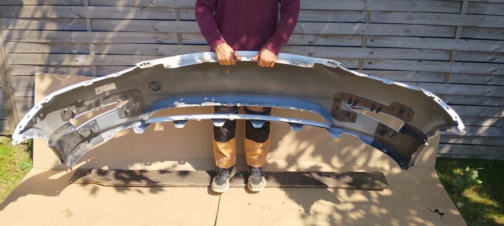 Купить Бампер перед передний tesla model y 20-24rok 1540104-06-c оригинал