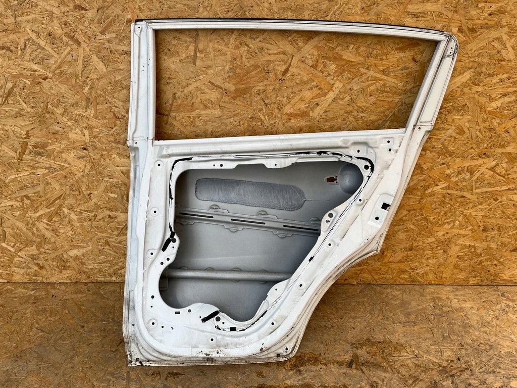 фото №14, Kia sportage iii 3 дверь задние задняя правое