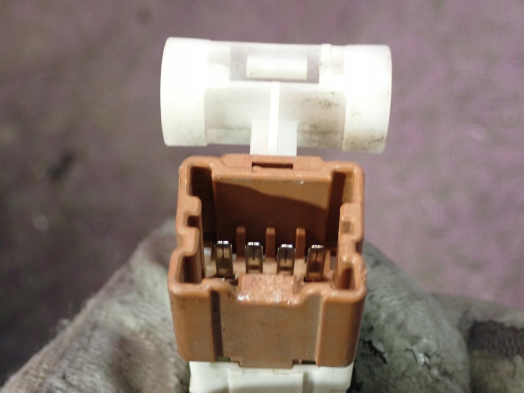 фото №10, Nissan tiida i hb 5d 06-09 лампа задняя левая 26555em01a