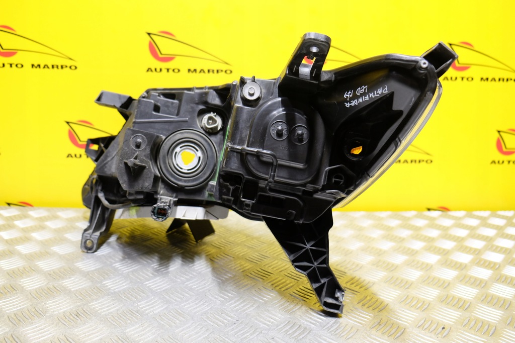 фото №15, Nissan pathfinder r52 2017- фара лампа led правая usa