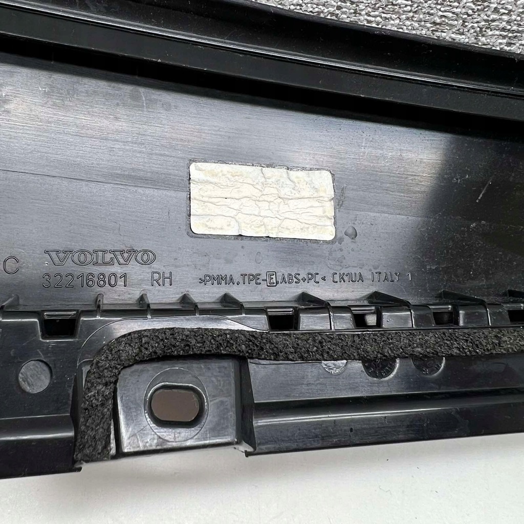 фото №8, Volvo xc60 ii молдинг двері правий задня 32216801
