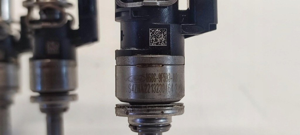 фото №7, Ford puma молдинг впрыскная форсунки 1.0 ecoboost h6bg-9d280-ab 6bg-9f593-ab