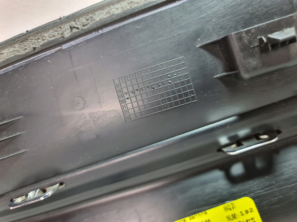 фото №9, Mercedes glb a247 молдинг накладка двері права перед правий a2477270800