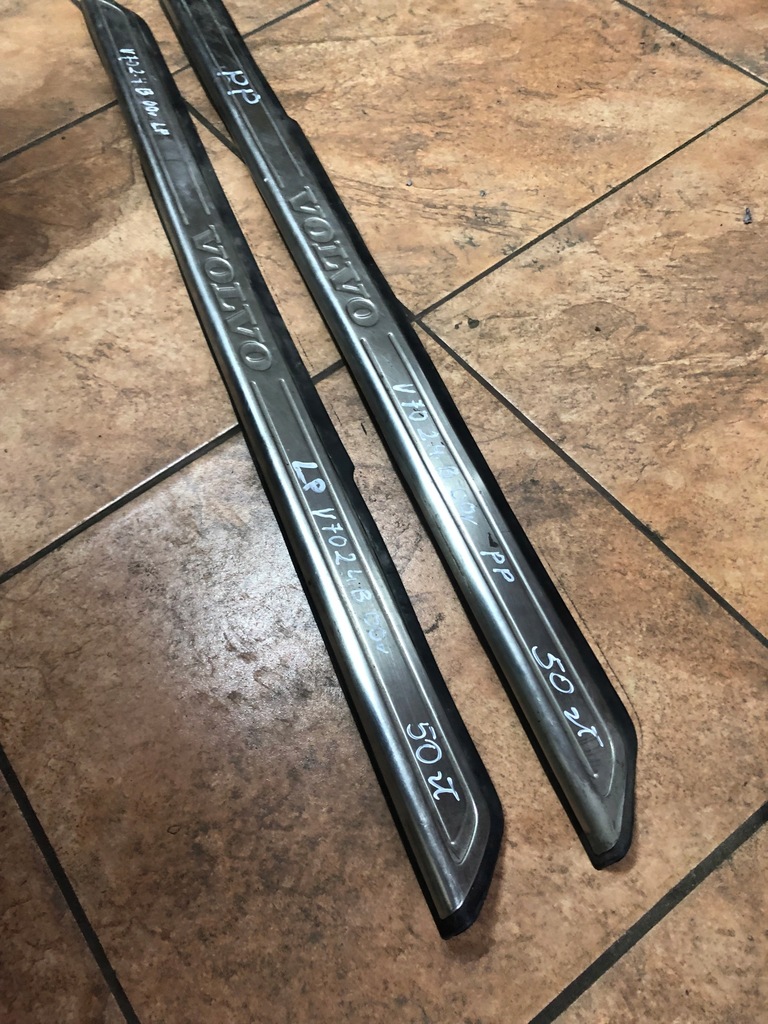 фото №5, Volvo v70 2.4b молдинг накладка поріг перед