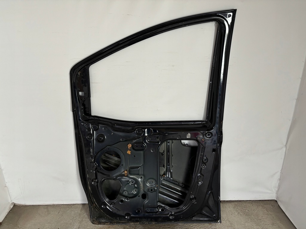 фото №14, Hyundai staria 2021r- двері передні праве перед