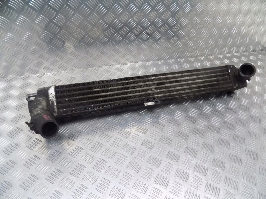 Opel sintra радиатор воздуха интеркулер 52476629 Доставка