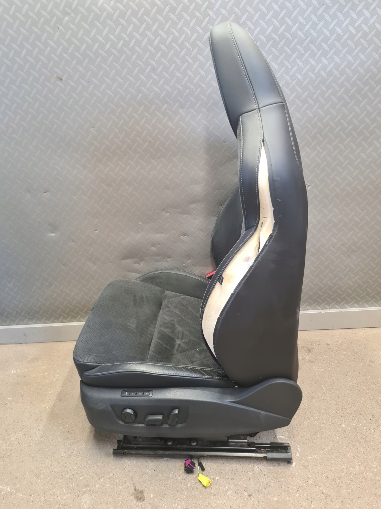 фото №10, Сидіння заднє сидіння шкіра шкіряний підігрів superb iii kombi sportline alcantara