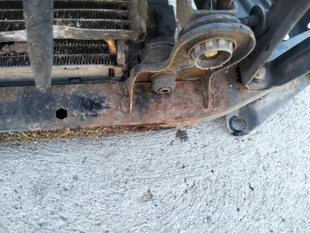 фото №10, Pas передний усилитель nissan qashqai i j10 dci дизель 06-09 przedlift