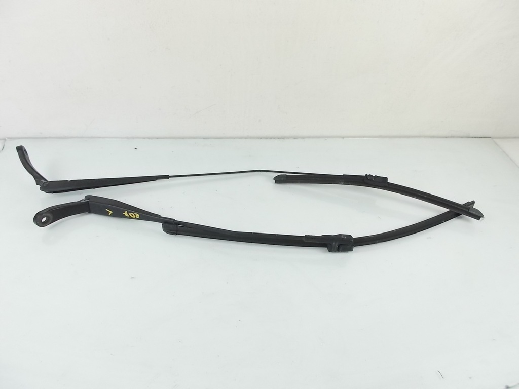 фото №1, Рычаги дворник peugeot 207 06-15 1,4 b bosch