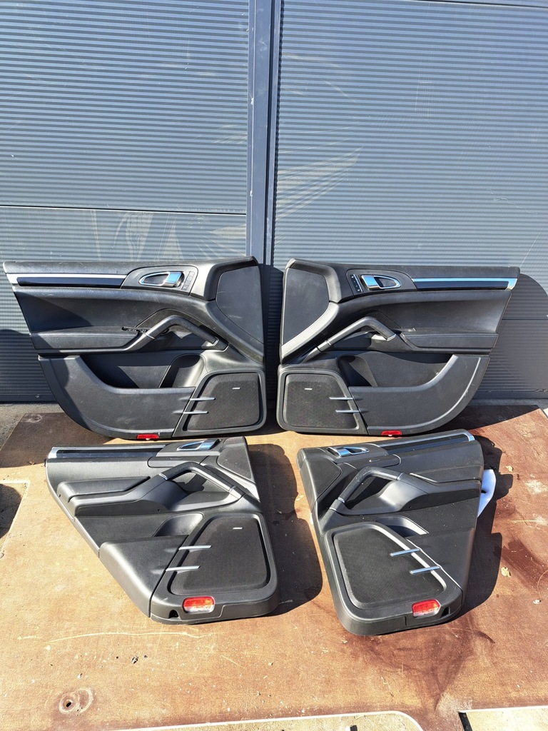 фото №5, Комплект сидений обивка porsche cayenne 7p5 2010