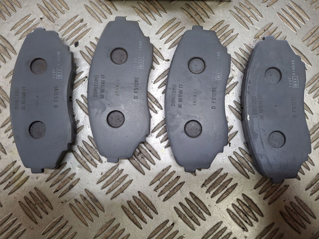 фото №1, Тормозные колодки тормозные перед mazda mpv lcy1-33-23z