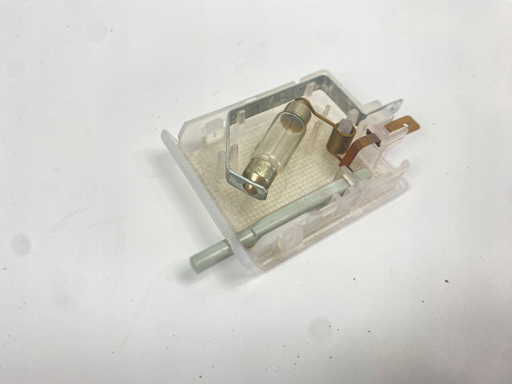 фото №7, Лампа освещение бардачка w desce приборной панели mercedes w124 1298200301