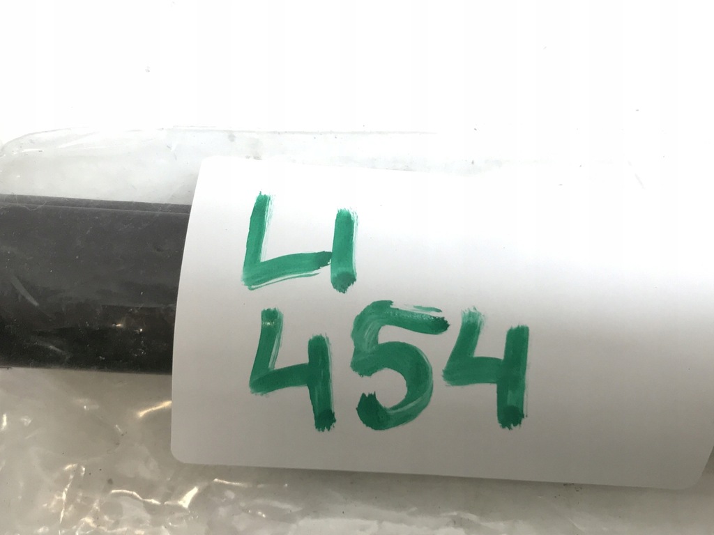 фото №11, Skoda enyaq iv 20 молдинг прокладка уплотнитель стекло правый перед 5la837477a