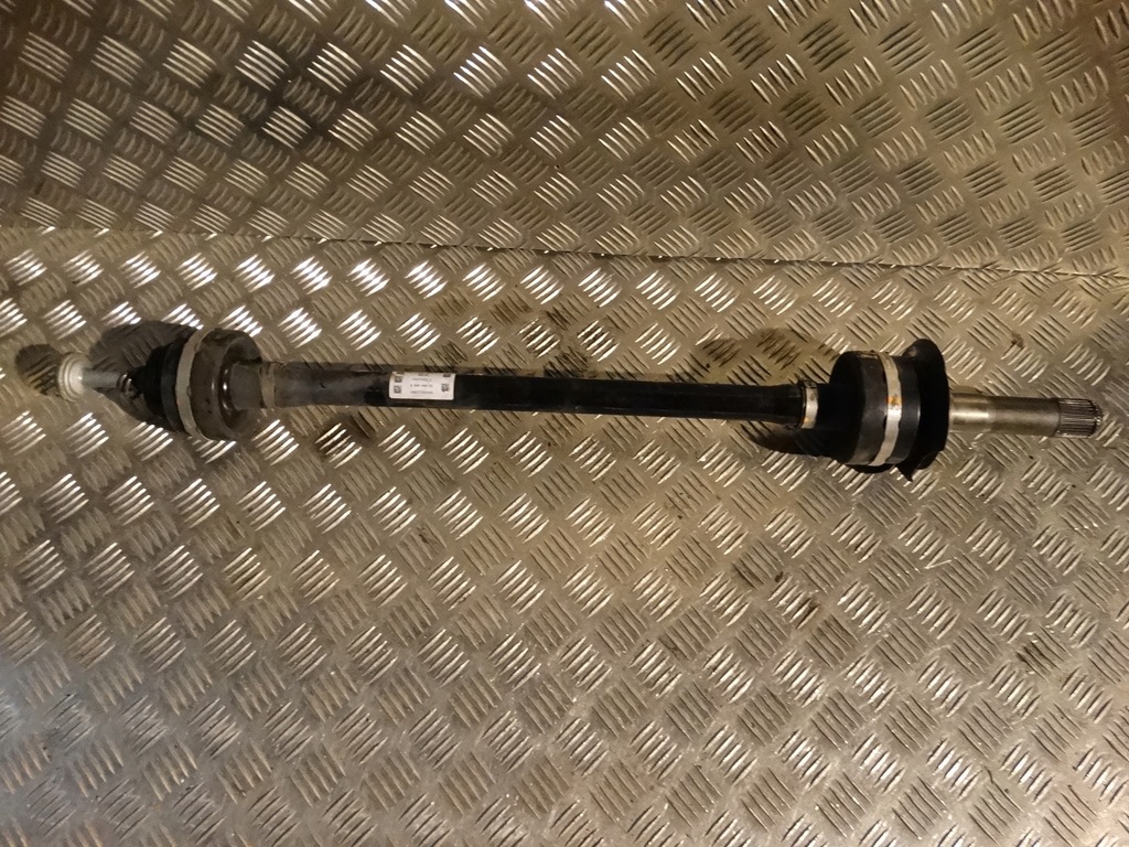 фото №1, Idealna приводной вал задняя правая bmw g05 g06 g07 1