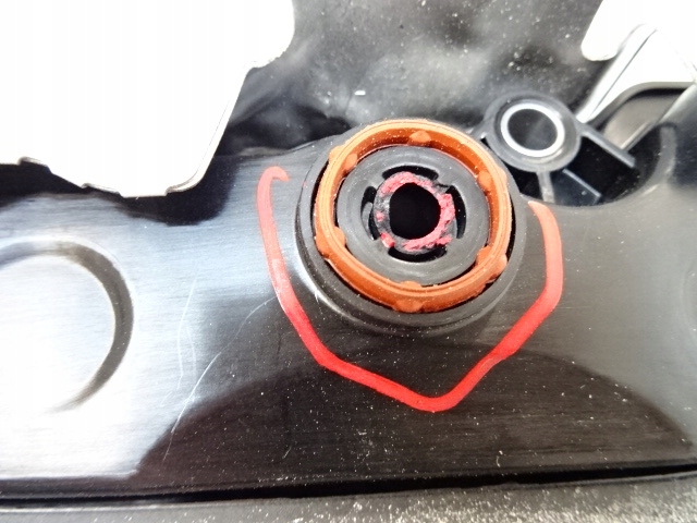 фото №13, Renault megane scenic trafic 2.0 dci вентиляция картера масла 8200673395