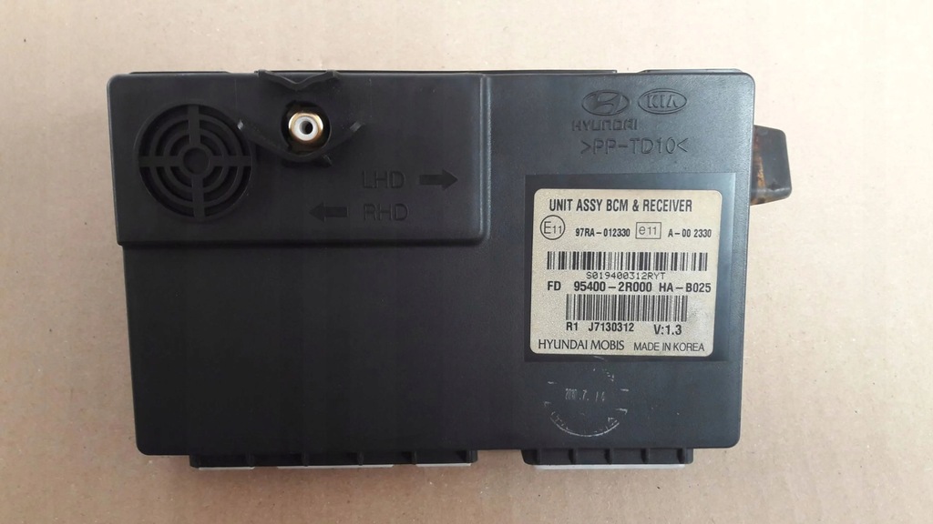 фото №1, Hyundai i30 07-12 модуль радио 95400-2r000