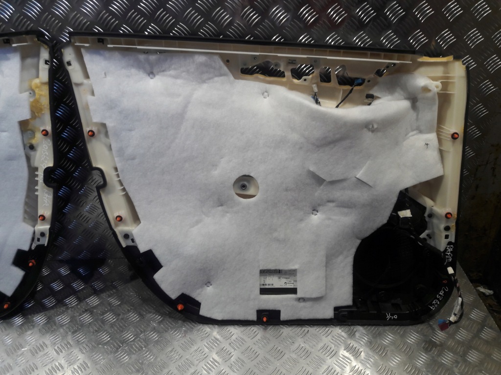 фото №15, Mercedes gle w166 обивка обшивка перед