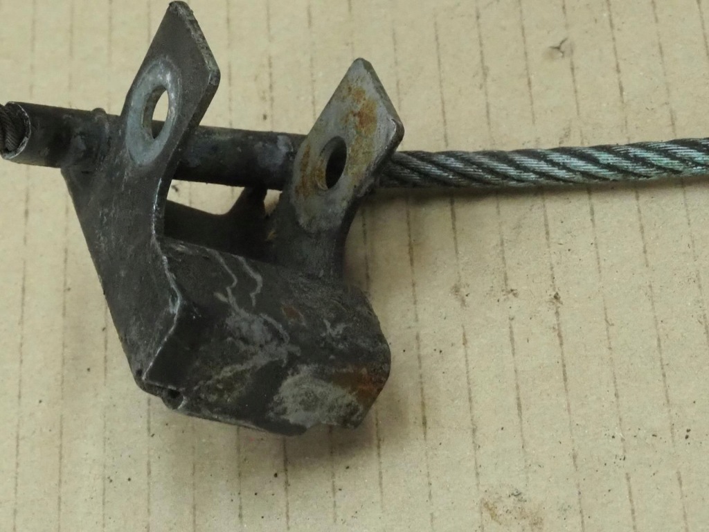 Porsche boxster 986 987 трос подрамник балка задний  98633118101 в Украине