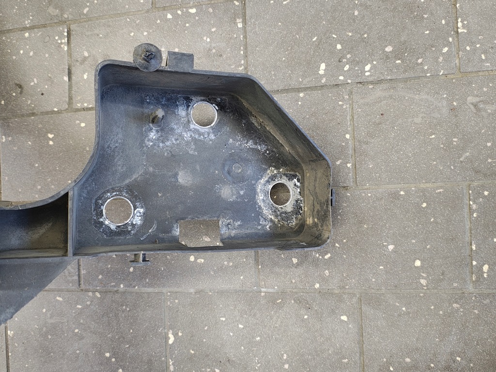 фото №3, Pas передний усилитель renault clio iii 8200290143k