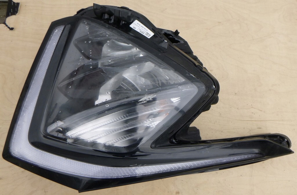 фото №1, Kia sportage фара правий 92102r2000