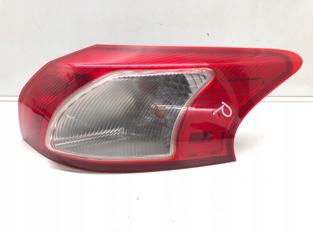 фото №1, Лампа правый задняя mitsubishi lancer viii хэтчбек