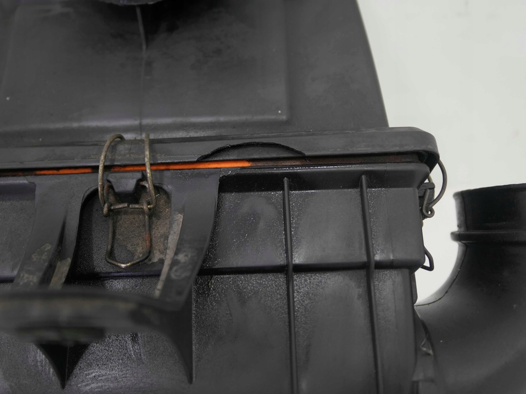 фото №7, Корпус фильтра воздуха maserati quattroporte v