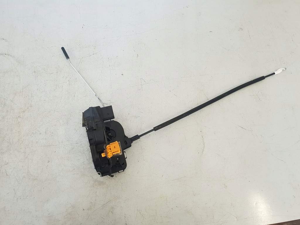 фото №1, Opel insignia a 15r замок дверь правый перед europa